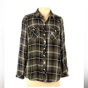 TORRID Challis Plaid Button Shirt Green Size 0